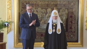 Vučić odlikovao Ordenom Republike Srbije patrijarha Kirila