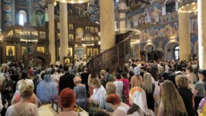Slava Sabornog hrama u Nišu, Silazak Svetog Duha na apostole - foto Zona plus