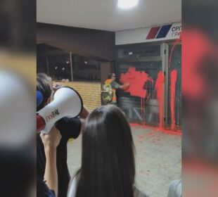 uništavanje prostorija SNS Niš-foto PS društvene mreže