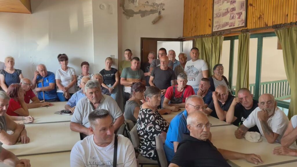 Gradonačelnik Niša razgovarao sa meštanima Donjeg Međurova o šteti od požara i drugim aktuelnim problemima