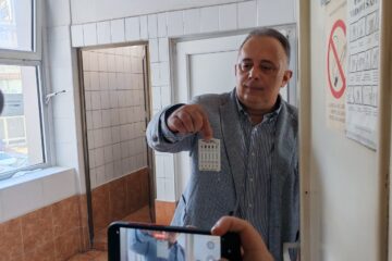 Novaković prvi uradio test na narkotike, FOTO Zona plus
