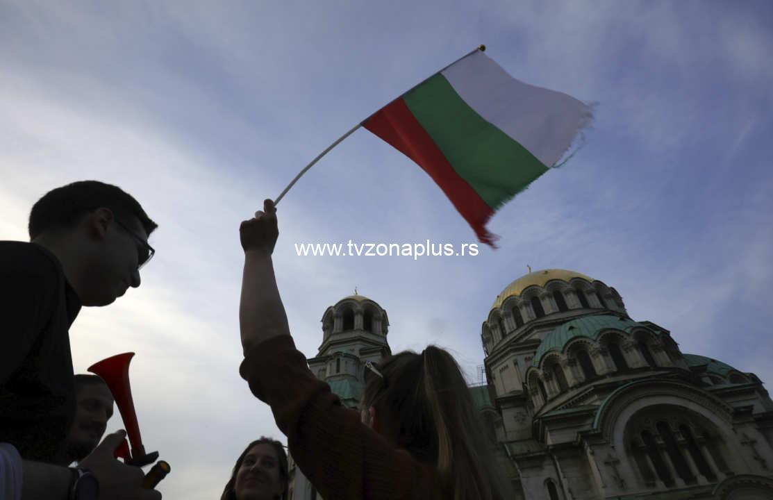 BUGARSKA: PALA VLADA!