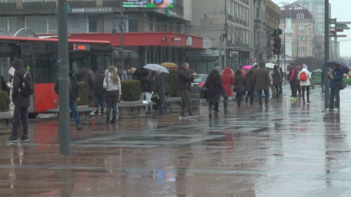 KROVOVI SE ZABELELI, KOLOVOZI ČISTI (VIDEO)