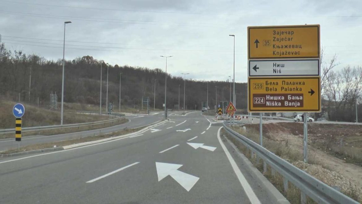 USKORO SA AUTO-PUTA DIREKTNO DO NIŠKE BANJE (VIDEO)
