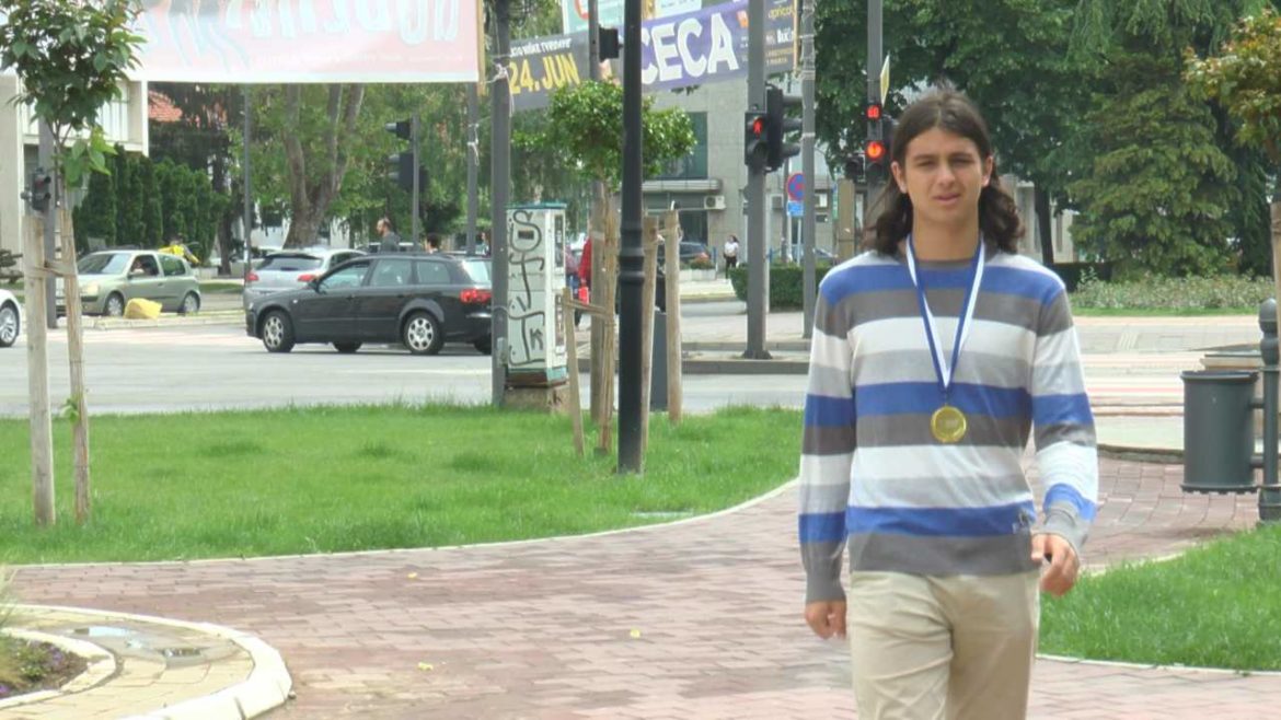 NIŠLIJA DIMITRIJE NAJBOLJI MLADI FILOZOF SVETA(VIDEO)