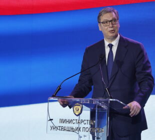 Beograd, 8. juna 2025.-Predsednik Srbije Aleksandar Vuèiæ na Sveèanoj akademiji povodom obeleavanja Dana Ministarstva unutranjih poslova i Dana policijeFOTO TANJUG/ MARKO ÐOKOVIÆ/ nr