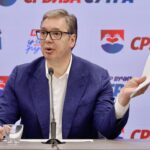 Beograd, 8. juna 2025. - Predsednik Srbije i èlan Predsednitva SNS Aleksandar Vuèiæ izjavio je veèeras da je lista "Ne damo Srbiju - Aleksandar Vuèiæ" na lokalnim izborima u Zajeèaru ubedljivo pobedila, kao i da je odnela pobedu u Kosjeriæu iako je tu, kako je rekao, tesno. FOTO TANJUG/MARKO ÐOKOVIÆ//bs