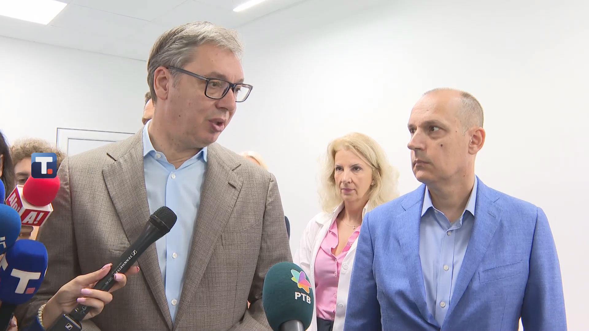Predsednik Srbije Aleksandar Vučić i ministar zdravlja Zlatibor Lončar, FOTO printScreen Tanjug