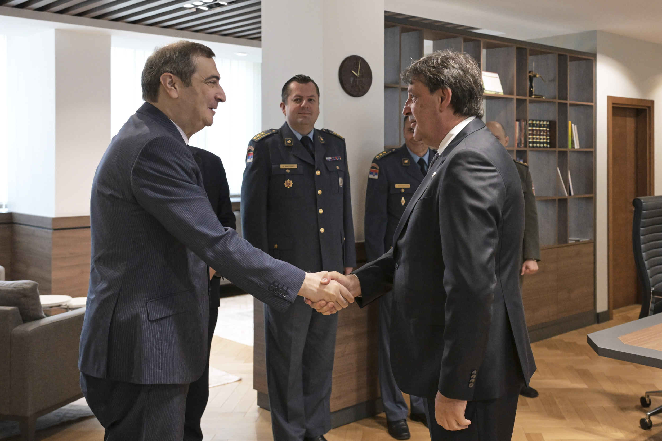 Sastanak ministra Gašića sa ambasadorom Azerbejdžana FOTO MOD