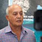 Beograd, 9. avgusta 2025.- Na Internetu raste broj lanih ponuda za jeftina putovanja, kao i lanih platformi za izdavanje smetaja, a direktor Nacionalne asocijacije turistièkih agencija (JUTA) Aleksandar Senièiæ preporuèuje graðanima da sve dobro provere ili da putuju preko agencija, jer je njijhov rad zakonom ureðen. "Ove godine smo imali preko hiljadu i neto sluèajeva za koje smo èuli, koji su prijavljeni, to policiji, to turistièkoj inspekciji, i za koje mi ne moemo da naðemo reenje. Zakon ne moe da prepozna neregistrovane privredne subjekte, a isto tako i privatna lica koja se bave organizacijom putovanja, a da na to nemaju pravo", rekao je Senièiæ za Tanjug. FOTO TANJUG/ JADRANKA ILIÆ/ bg