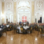 Beograd, 21. septembra 2025.- Ministar odbrane Bratislav Gaiæ priredio je sinoæ sveèanu veèeru povodom uspeno realizovane vojne parade Snaga jedinstva, u Domu Garde na Topèideru. Sveèanosti je prisustvovao komandant vojne parade, naèelnik Generaltaba Vojske Srbije, general Milan Mojsiloviæ, saopteno je iz Ministarstva odbrane.Gosti sveèane veèere bili su izaslanik predsednika Republike Aleksandra Vuèiæa savetnik predsednika Milo Vuèeviæ, predsednik Vlade Srbije Ðuro Macut, èlanovi kolegijuma ministra odbrane i naèelnika Generaltaba, pripadnici Ministarstva odbrane i Vojske Srbije. FOTO TANJUG/ MINISTARSTVO ODBRANE/ nr