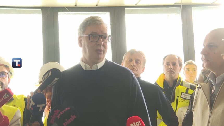 Vučić, obilazak porodilišta u BGD