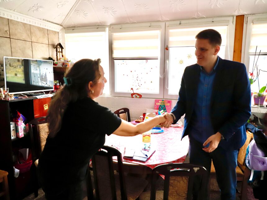 Gašević u poseti porodici Mitrović