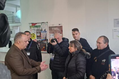 Novaković razgovarao sa roditeljima zbog statusa roditelj-negovatelj FOTO Zona plus