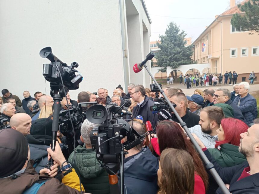 Predsednik Vučić u Gadžinom Hanu FOTO Zona plus