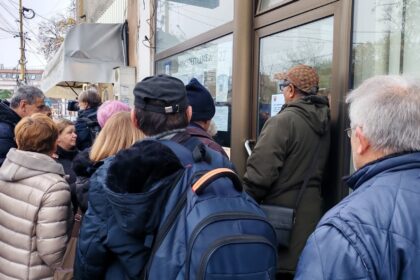 Niš - Jedan od 24 šaltera za pomoć u primeni zakona Svoj na svome FOTO Zona plus