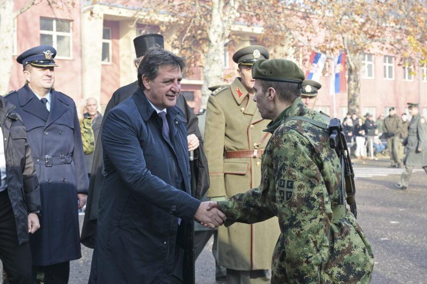Ministar Gašić na polaganju zakletve vojnika i polaznika kursa za podoficire FOTO MOD