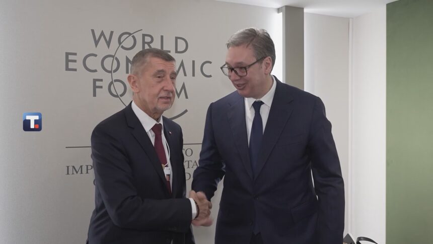 Vučić u Davosu razgovarao sa Babišem FOTO: Tanjug video