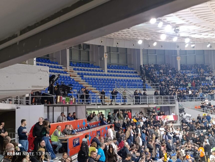 Prekinut meč polufinala kupa Koraća između Partizana i Mege. Prazne se tribine FOTO: ZONA PLUS