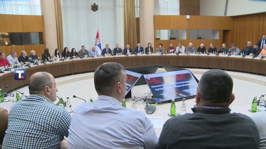 Ministar poljoprivrede na sastanku sa predstavnicima više od udruženja poljoprivrednika FOTO Tanjug video