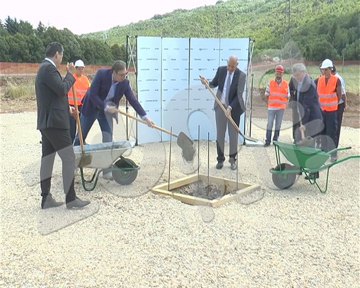Vučić položio kamen temeljac za fabriku Cumbotel(VIDEO)