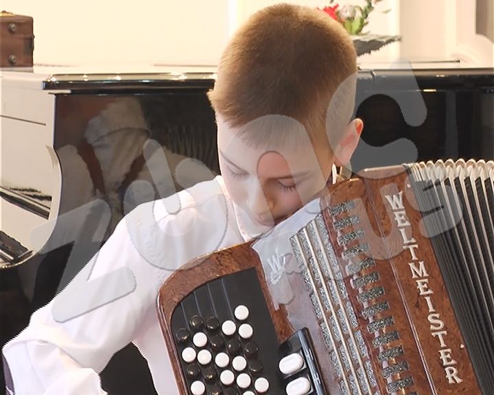 Novi instrumenti za Muzičku školu u Nišu (VIDEO)