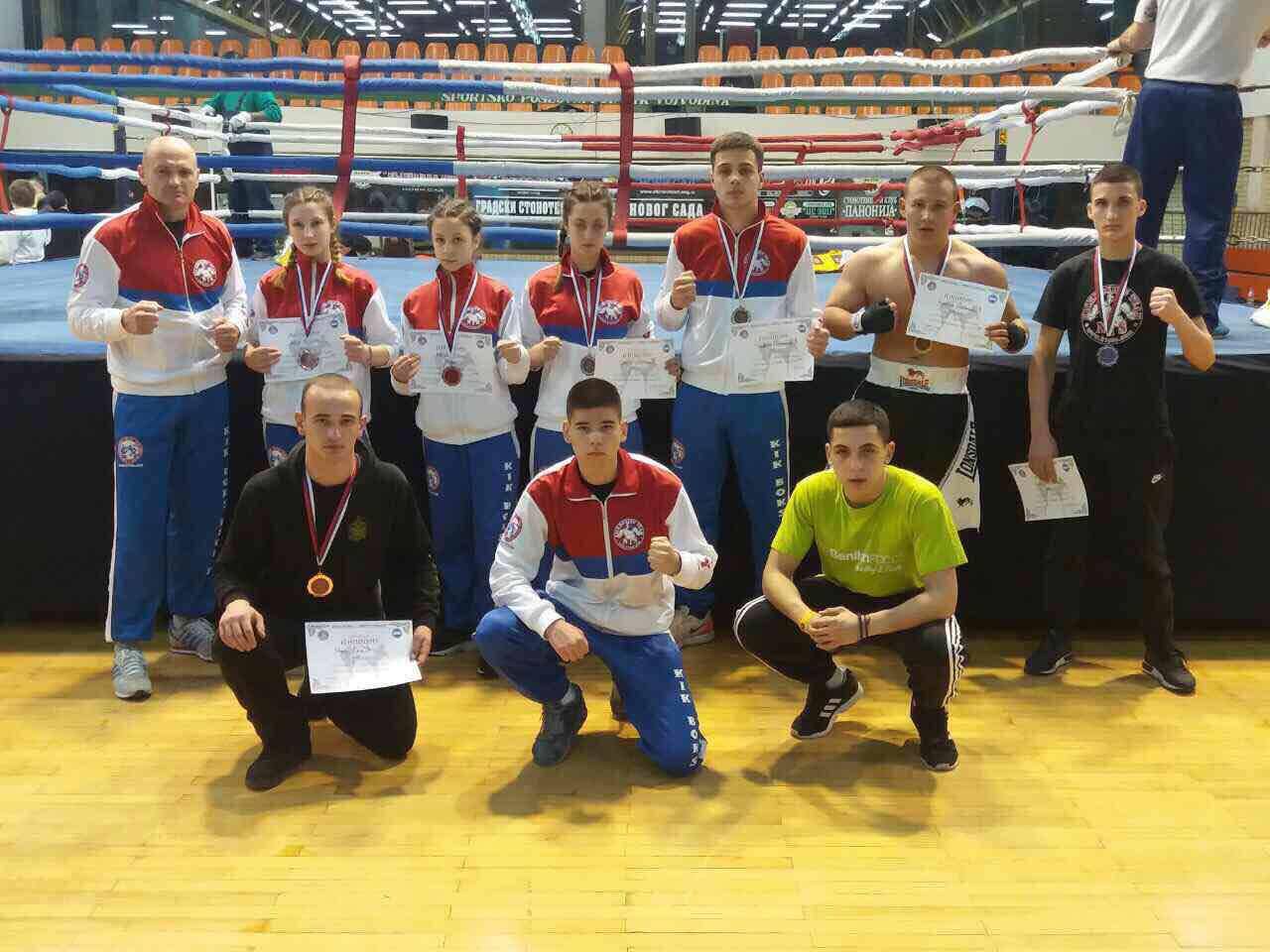 Niški kik bokseri osvojili sedam medalja u Novom Sadu