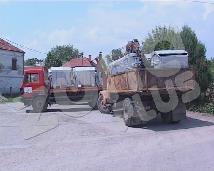 Selo Vrtište dobilo kontejnere (VIDEO)